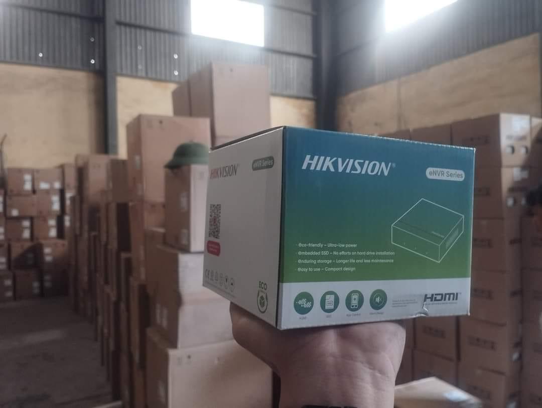 Đầu Thu eNVR DS-E04NI-Q1 4 Kênh eSSD 1TB HIKVISION