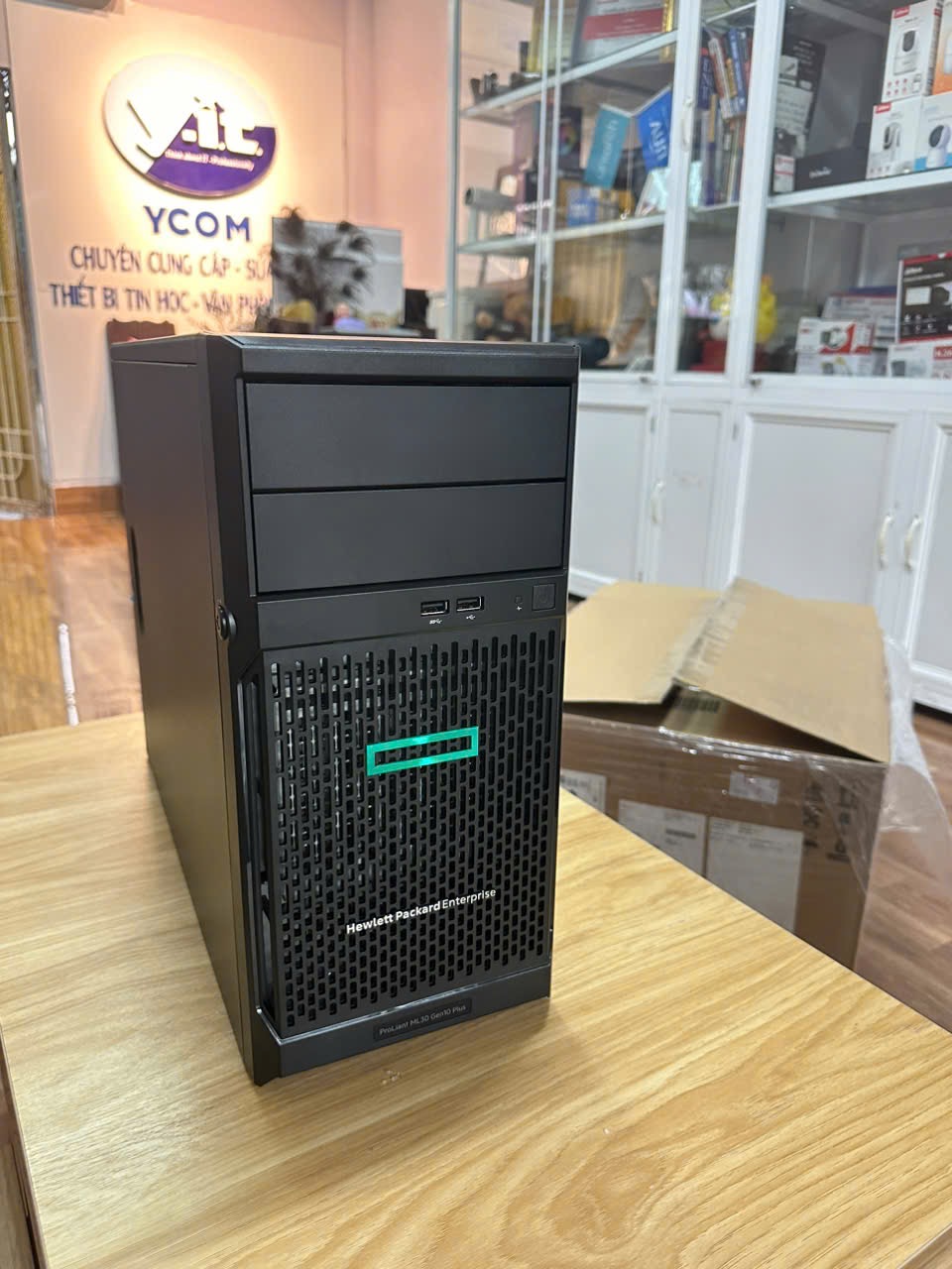 Máy chủ HPE ML30 Gen10+ E-2314 1P 16GB 4LFF Svr